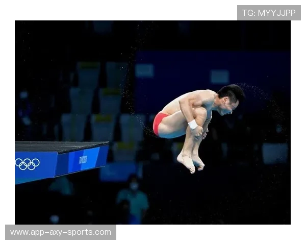 奥运冠军曹缘奋勇拼搏展现中国跳水精神与时代风采