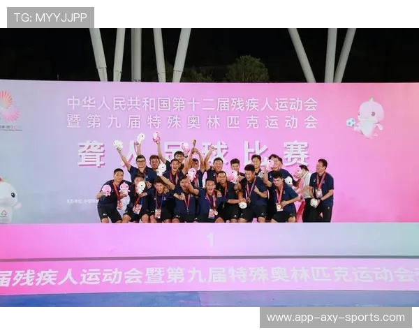 湘潭队足球奋勇拼搏再创辉煌激励青年传承体育精神 湘潭队足球奋勇拼搏再创辉煌激励青年传承体育精神