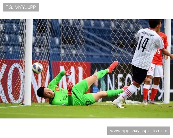 上港与国安点球争议引发热议球迷与专家各执己见分析对决焦点